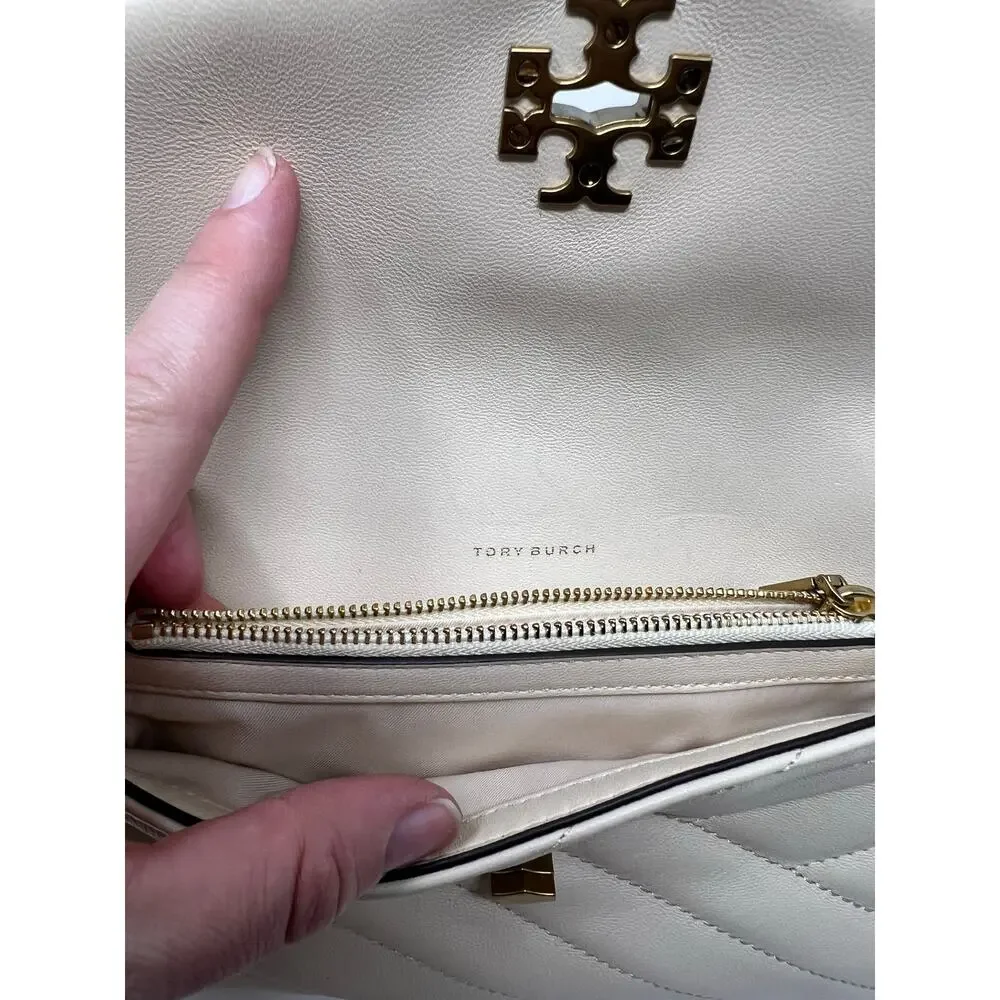 Tory Burch Kira Chain Wallet Cream